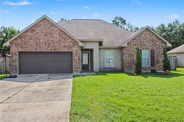 $2,000 | 41489 Snowball Circle, Ponchatoula, LA 70454