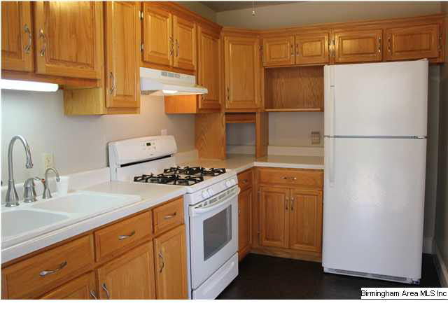 1825 Lynn Road Anniston, AL 36207 - Photo 5 of 32