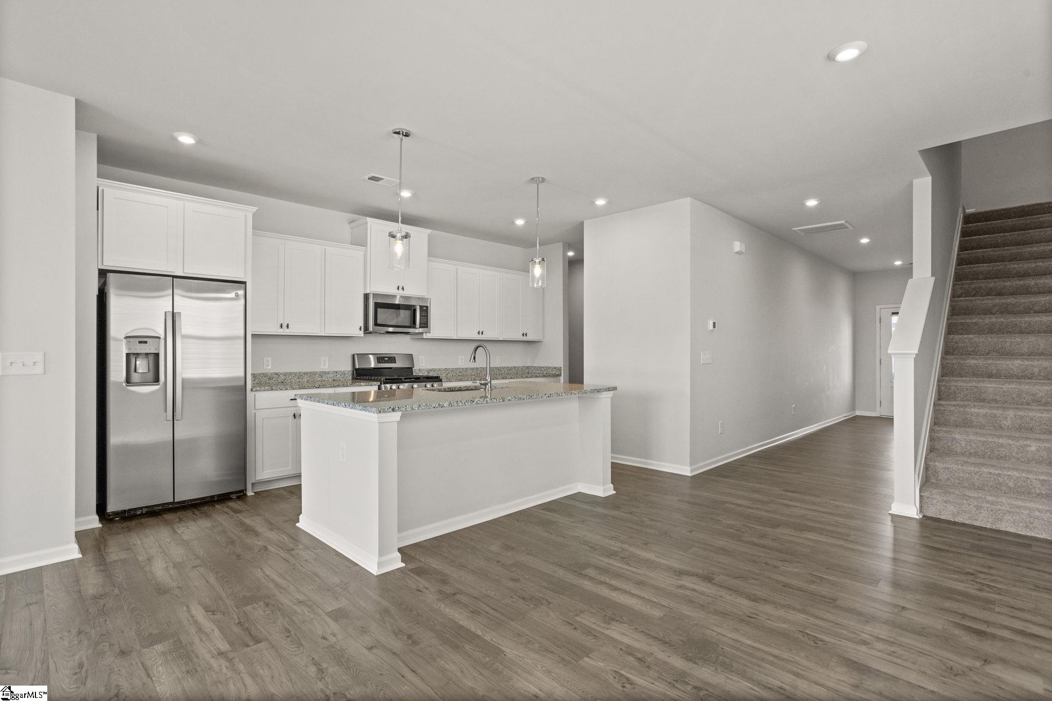 4038 Bromfield Way Boiling Springs, SC 29316 - Photo 5 of 36