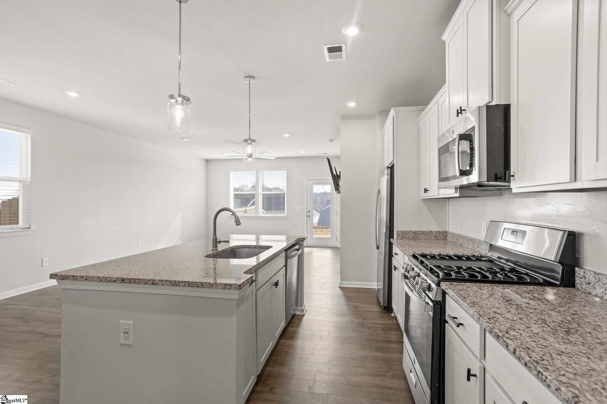 4038 Bromfield Way Boiling Springs, SC 29316 - Photo 7 of 36