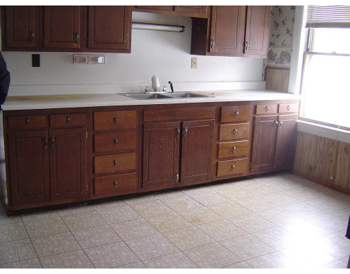 16 Grammont Road Worcester, MA 01607 - Photo 3 of 6 Gallery Image 3