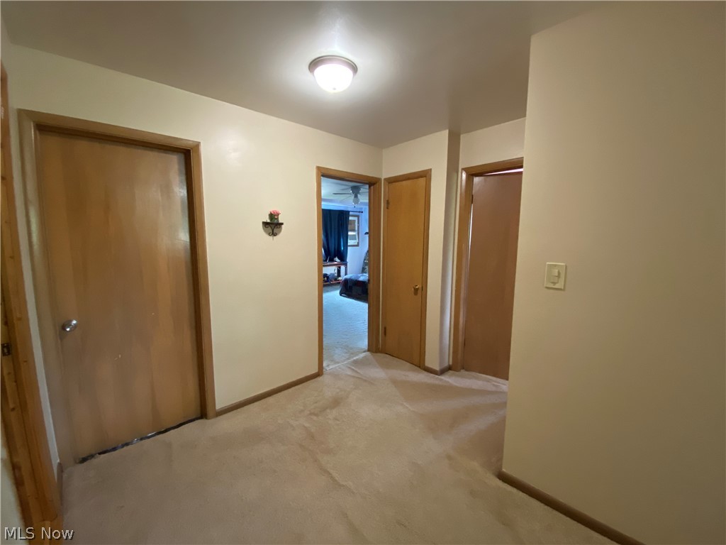 6386 South Canterbury Road Parma, OH 44129 - Photo 11 of 29