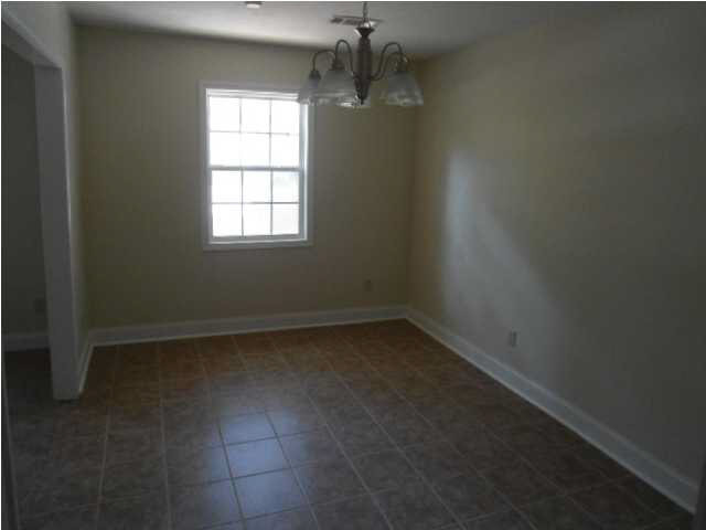 928 Raymond Road Jackson, MS 39204 - Photo 5 of 11 Photo 5