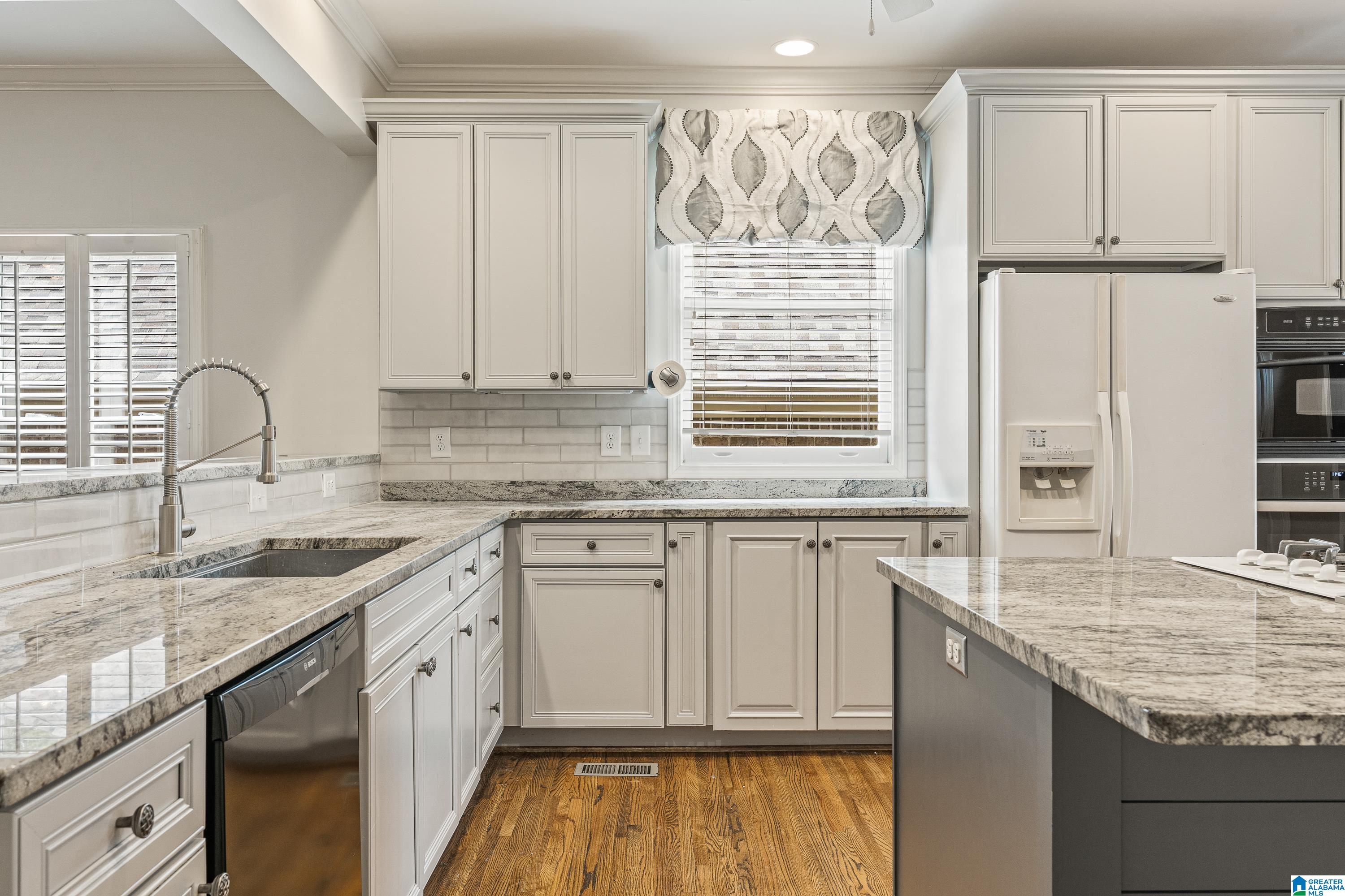 1663 Creekstone Court Birmingham, AL 35243 - Photo 9 of 52