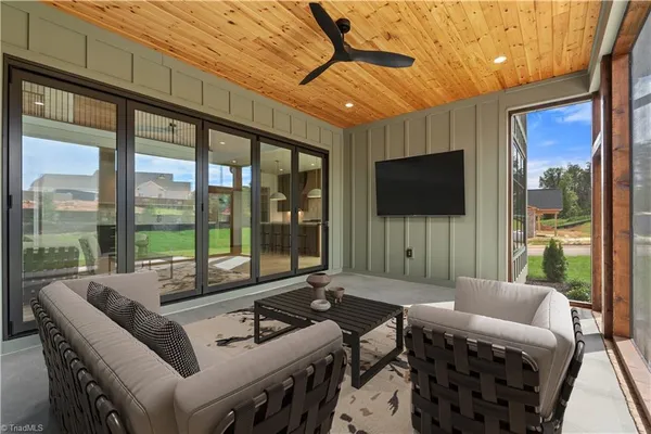 $1,290,000 | 1341 Maple Chase Lane, Winston-Salem, NC 27106