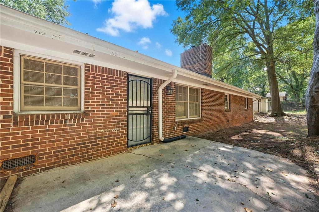 2393 Winshire Drive Decatur, GA 30035 - Photo 33 of 37