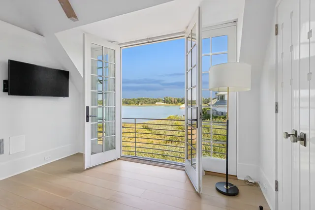a view of a livingroom with furniture