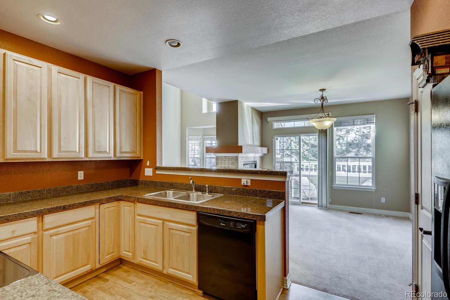 8811 Edinburgh Circle Highlands Ranch, CO 80129 - Photo 14 of 28 Gallery Image 14