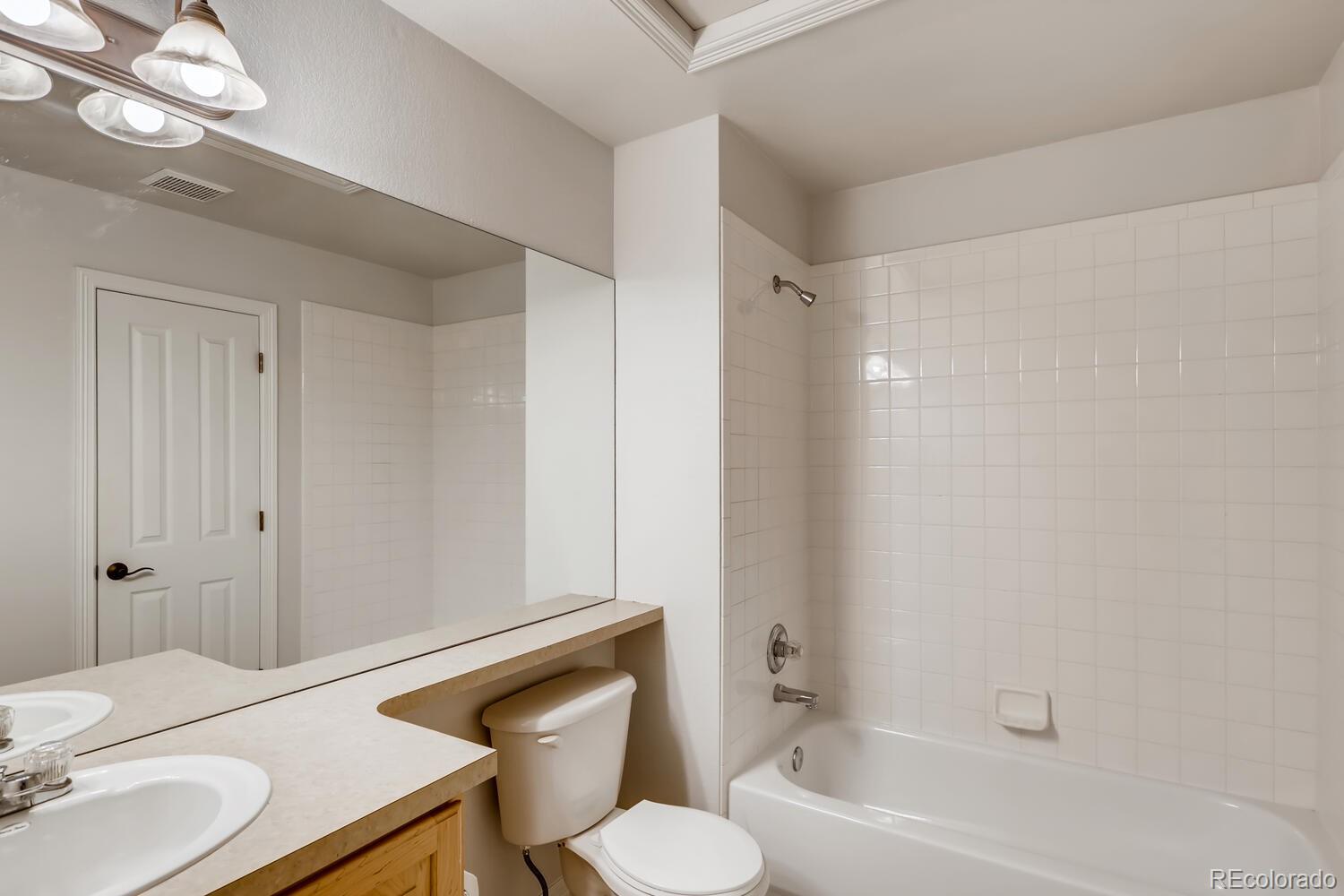 8811 Edinburgh Circle Highlands Ranch, CO 80129 - Photo 23 of 28 Gallery Image 23