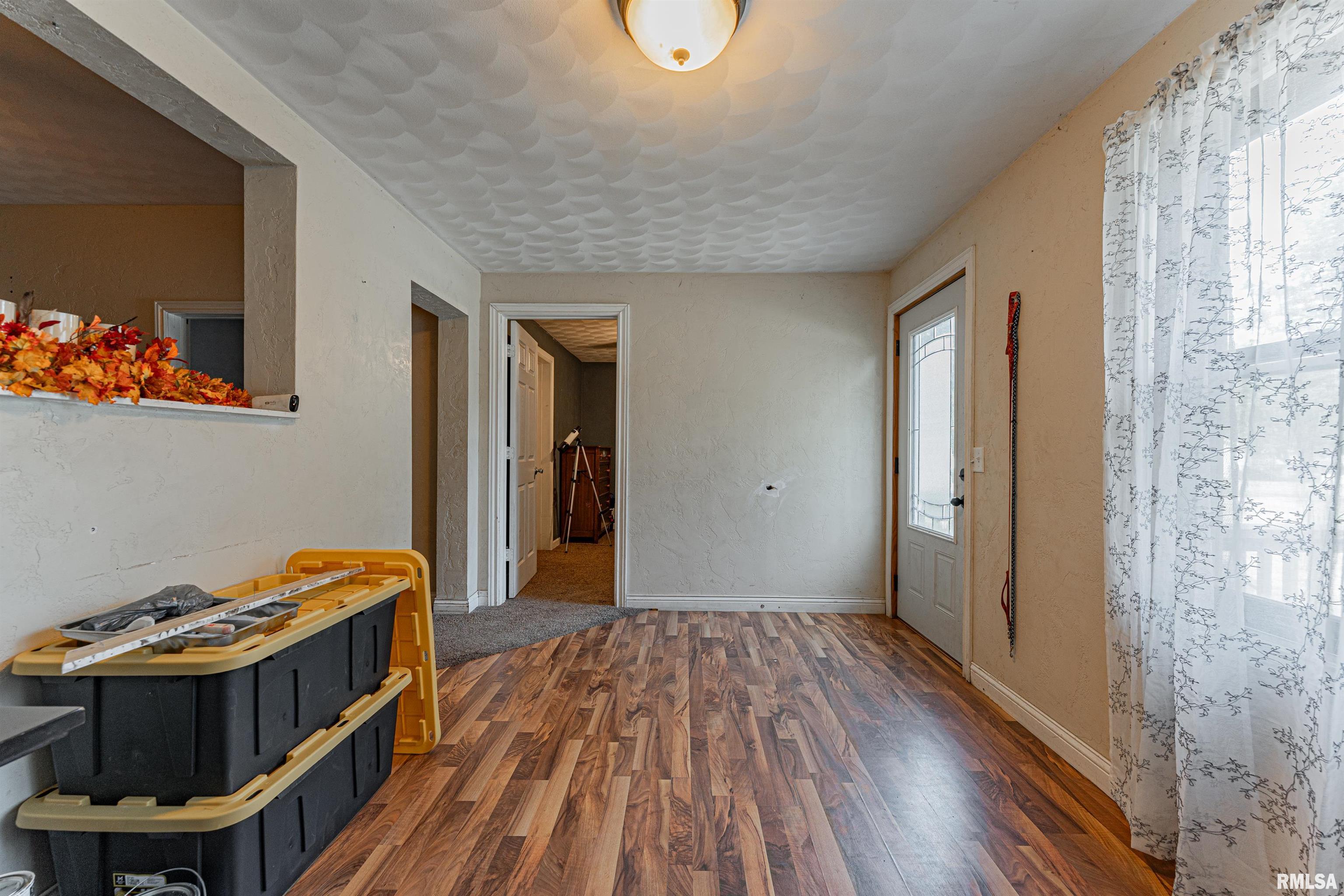 104 North Pear Topeka, IL 61567 - Photo 4 of 29 Gallery Image 4