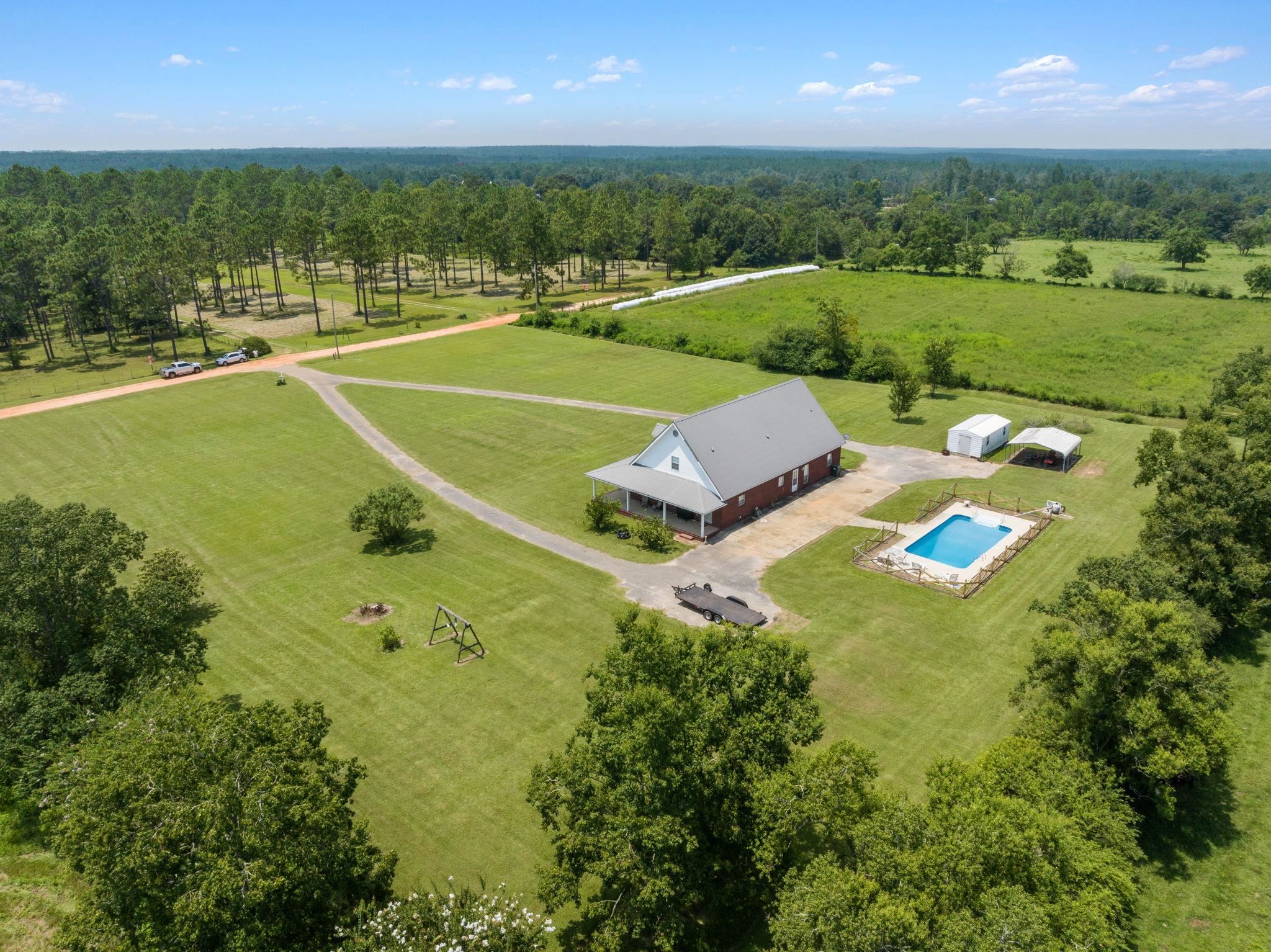 28660 Rose Run Road Robertsdale, AL 36567 - Photo 16 of 47
