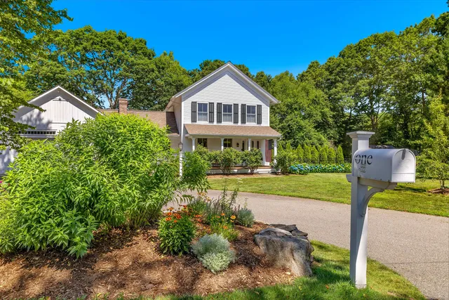 $1,150,000 | 1 Hathaway Road, East Lyme, CT 06333