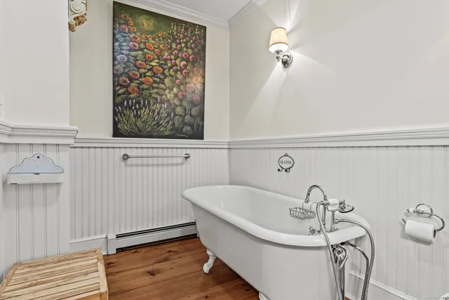 $1,150,000 | 1 Hathaway Road, East Lyme, CT 06333