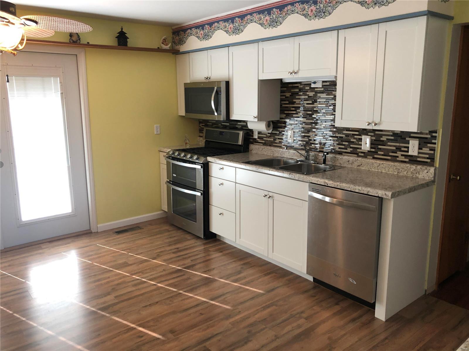 205 Edgewood Road Salem, IL 62881 - Photo 6 of 14 Gallery Image 6