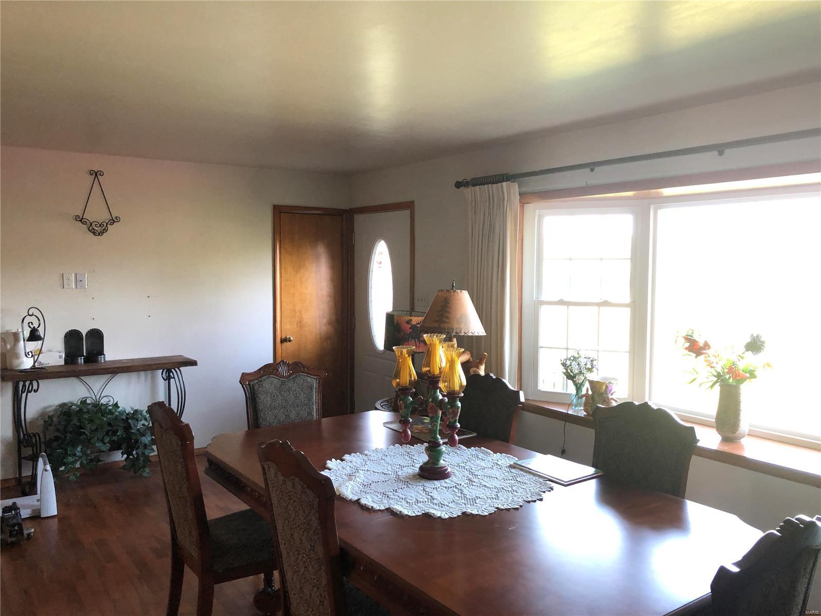 205 Edgewood Road Salem, IL 62881 - Photo 9 of 14 Gallery Image 9