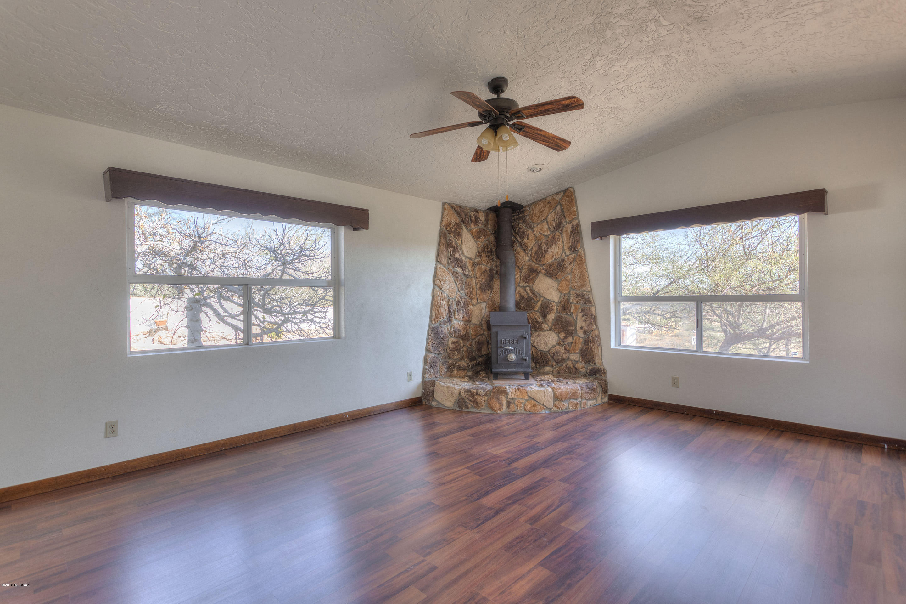 410 Bury Court Rio Rico, AZ 85648 - Photo 15 of 39