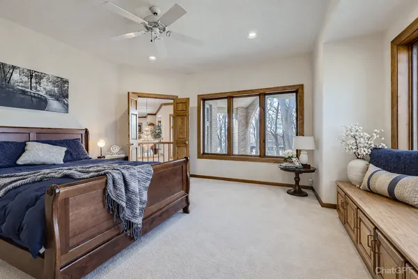 $1,995,000 | 4 West Bay Lane, North Oaks, MN 55127