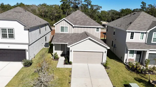 $2,100 | 1409 Mount Bassie Trail, Conroe, TX 77301