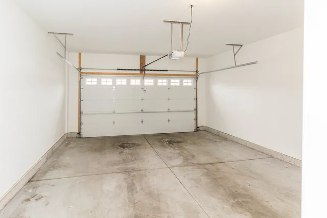 $4,800 | 10723 Clock Tower Drive, Countryside, IL 60525