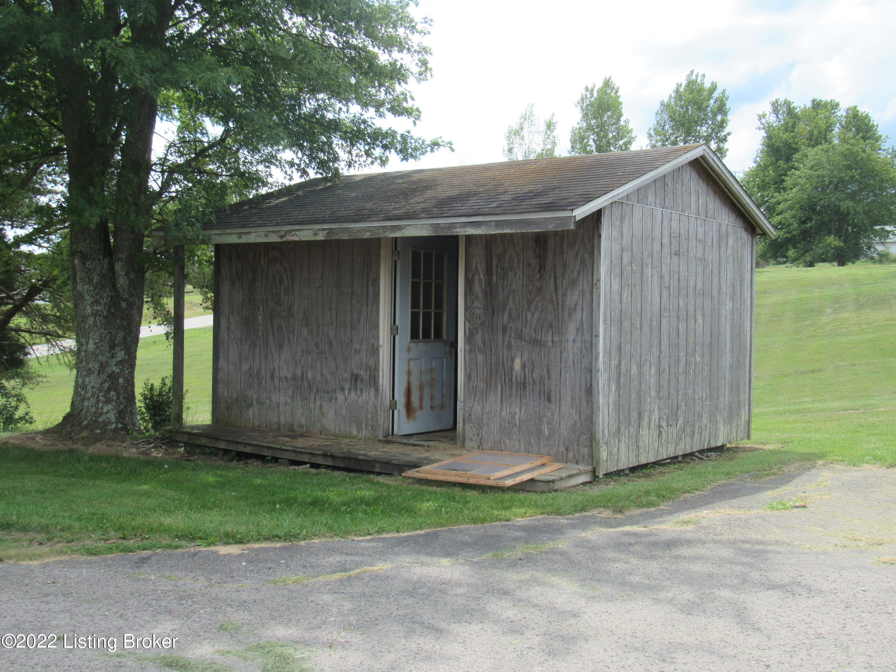 8643 Anneta Road Leitchfield, KY 42754 - Photo 6 of 31 ann07