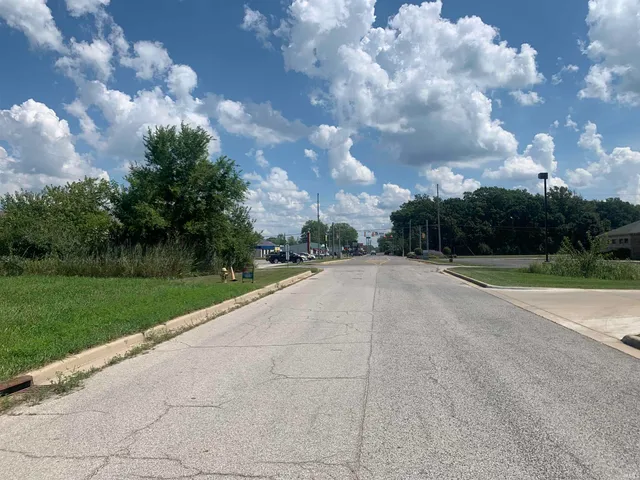 $49,900 | 2 West Fisher Street, Monticello, IN 47960