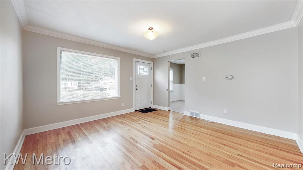 1522 South Campbell Road Royal Oak, MI 48067 - Photo 3 of 39
