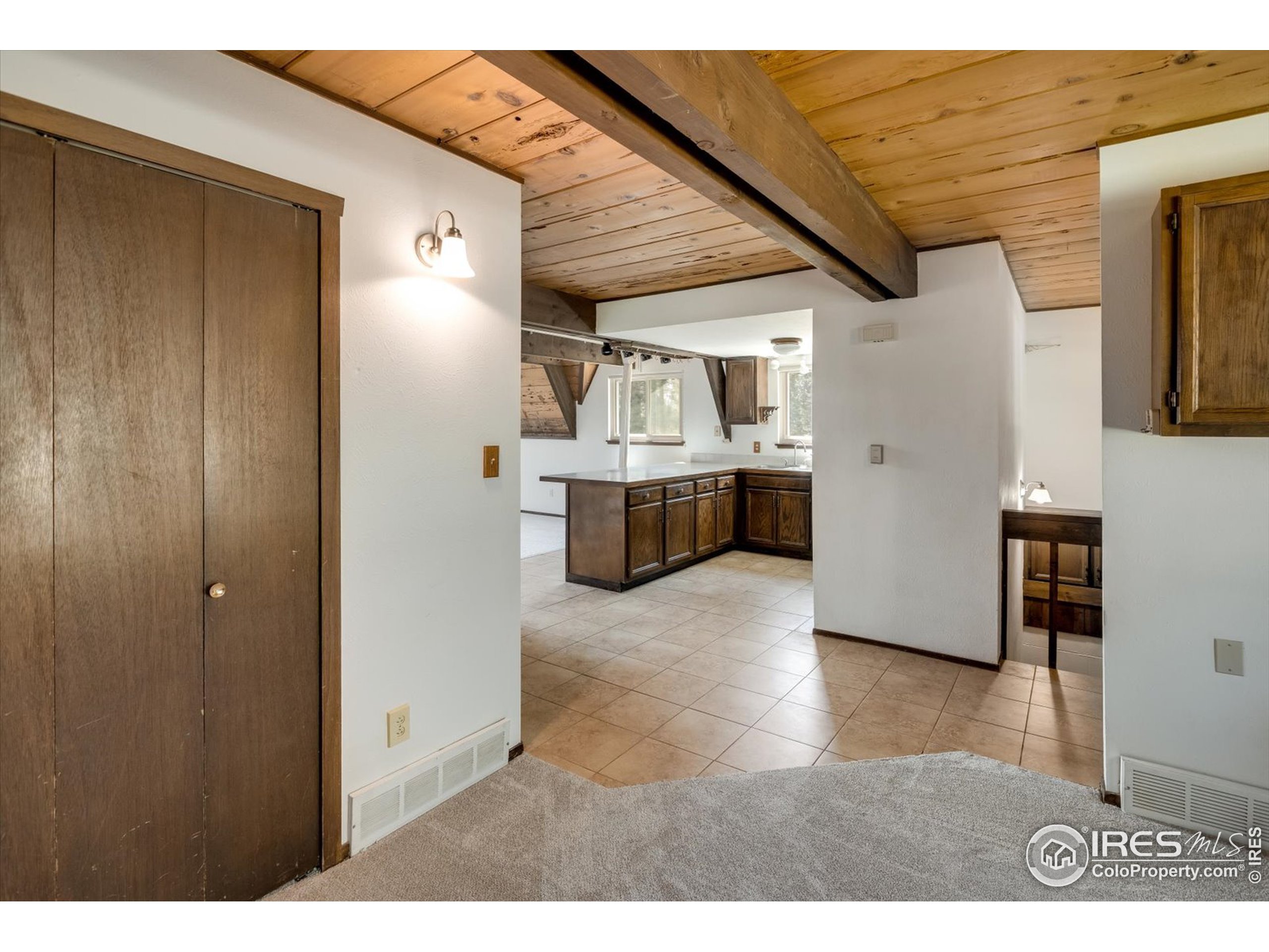 208 Wild Tiger Road Boulder, CO 80302 - Photo 8 of 29