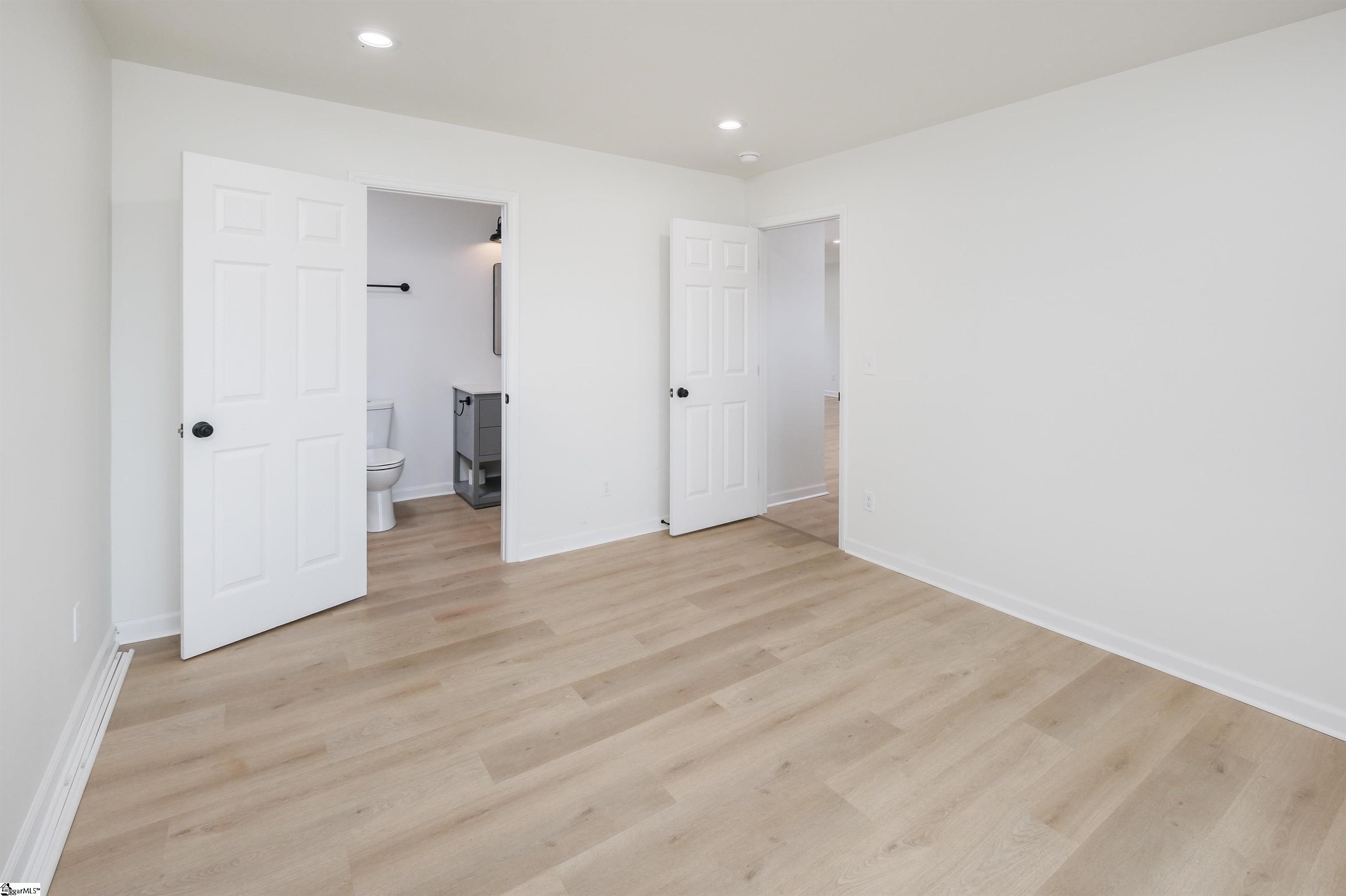325 Hillcrest Circle Anderson, SC 29624 - Photo 22 of 44