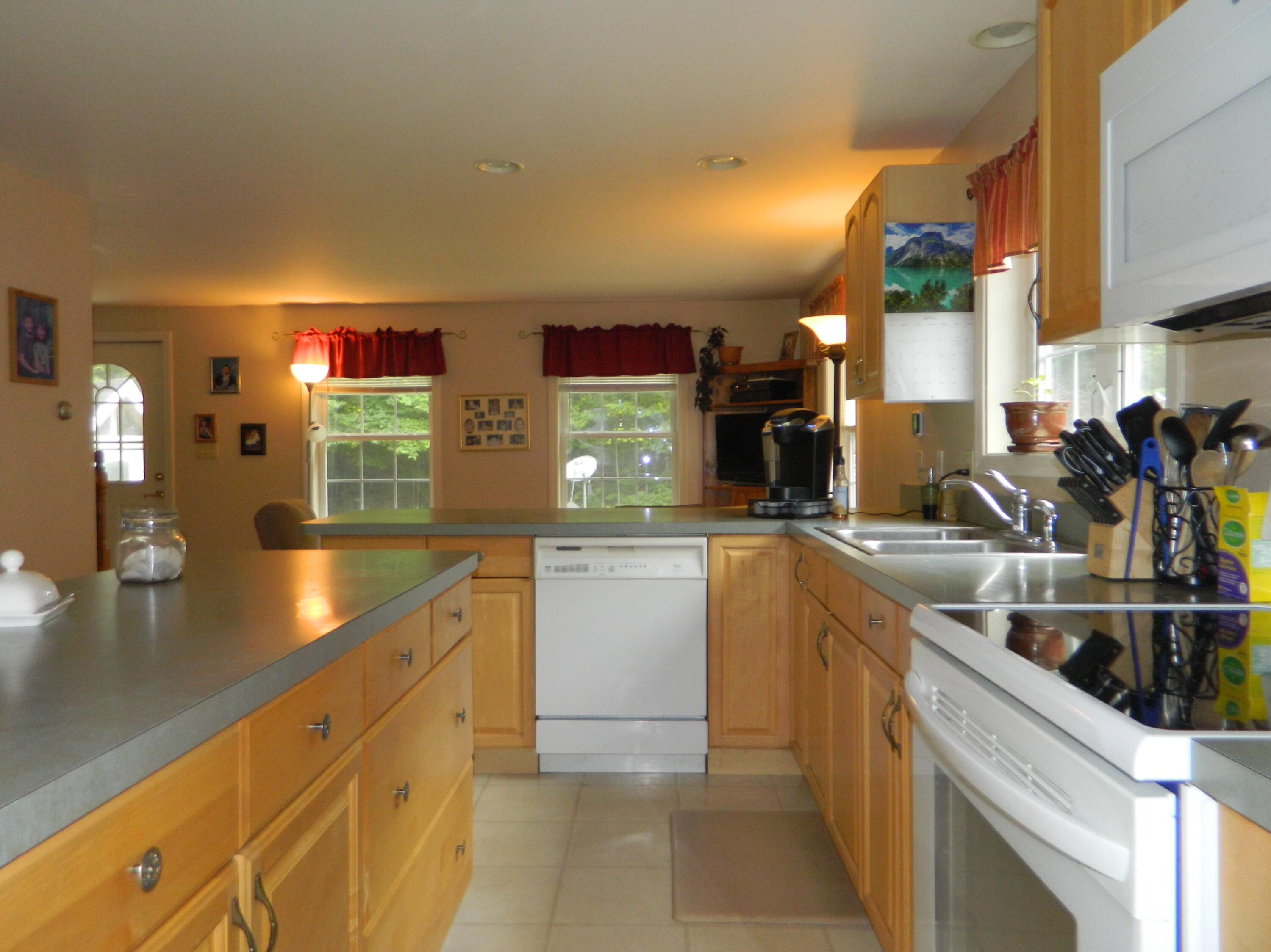 1245 Lebanon Road North Berwick, ME 03906 - Photo 4 of 54 DSCN8031