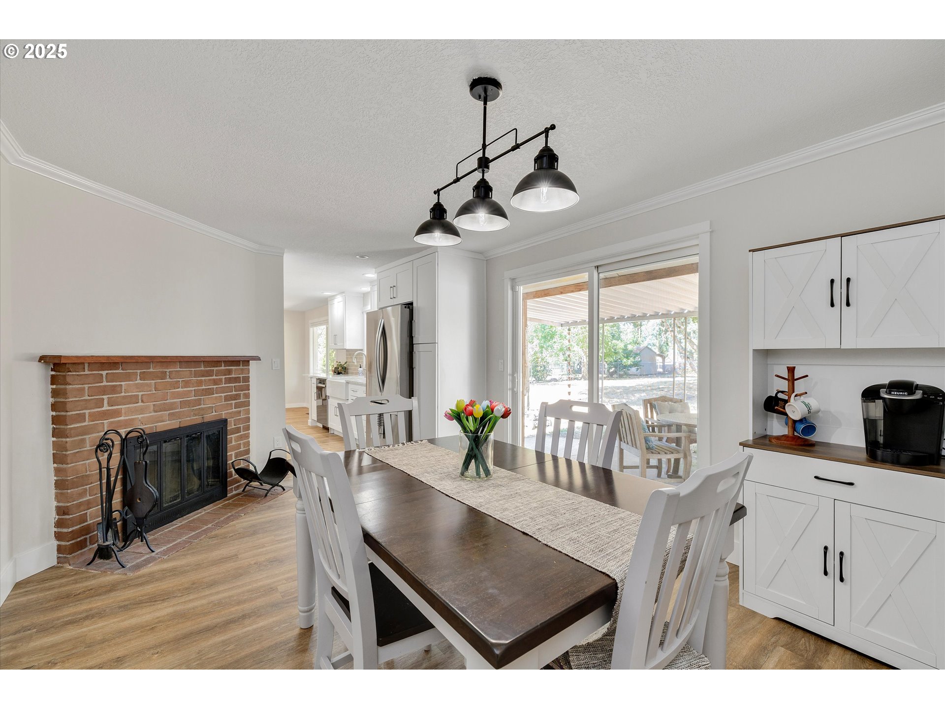 8345 Southwest Mapleleaf Street Portland, OR 97223 - Photo 15 of 43