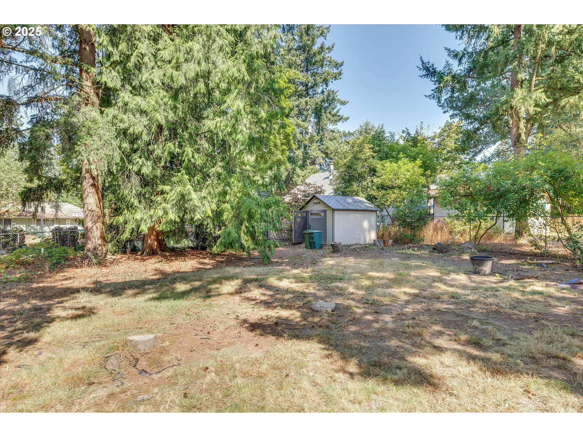 8345 Southwest Mapleleaf Street Portland, OR 97223 - Photo 29 of 43