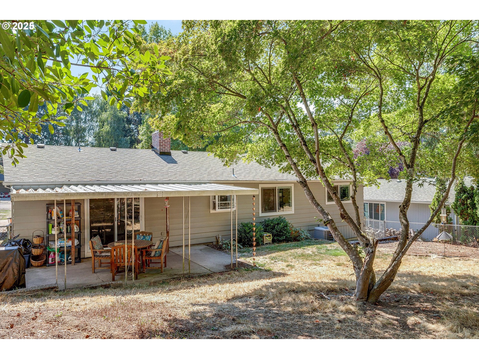 8345 Southwest Mapleleaf Street Portland, OR 97223 - Photo 38 of 43