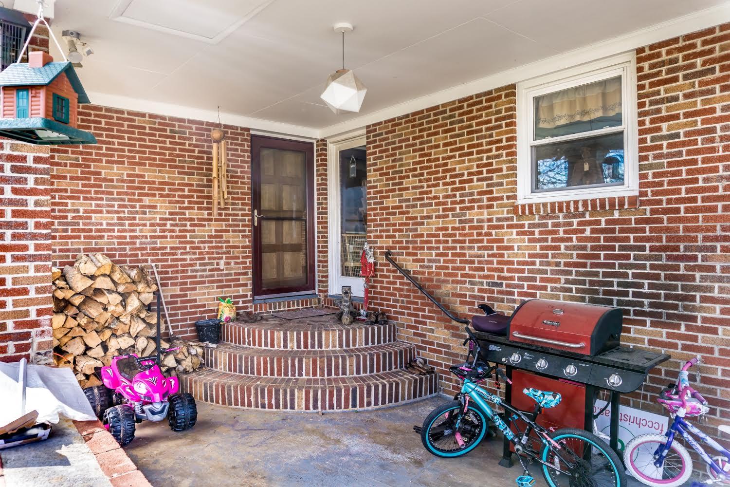 1920 Buckingham Road Greeneville, TN 37745 - Photo 7 of 36 1DC6D9C4-03B5-4561-9B37-39650E862396