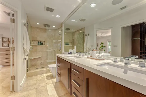 $29,995 | 268 Imperial Lane, Lauderdale-by-the-Sea, FL 33308