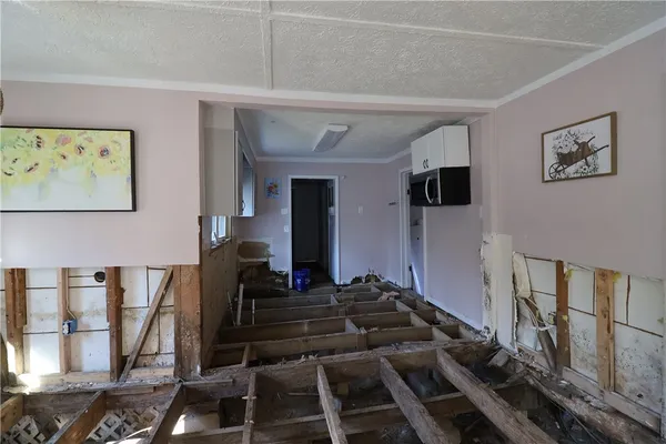 $448,500 | 200 Laurel And Hardy Lake Road, Marietta, SC 29661