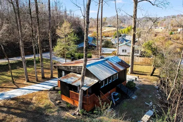 $448,500 | 200 Laurel And Hardy Lake Road, Marietta, SC 29661