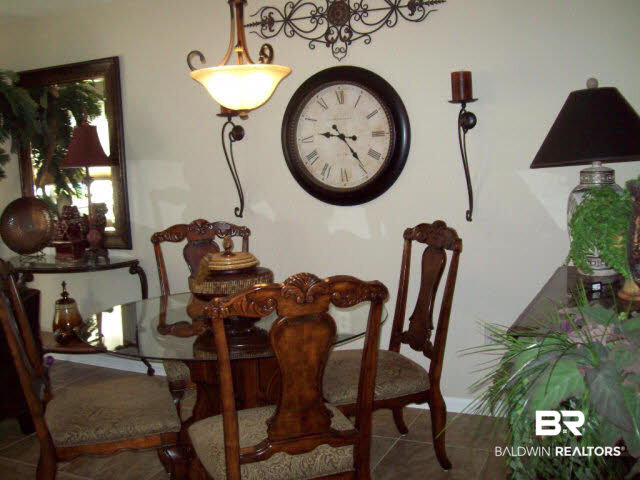 1517 Regency Road, Unit 123 Gulf Shores, AL 36542 - Photo 18 of 31 BREAKFAST AREA OPENS INTO THE LIVING ROOM