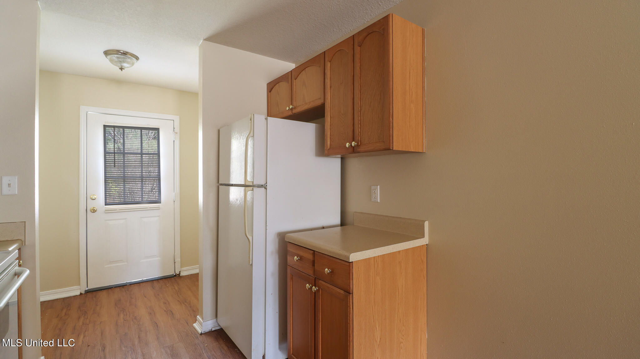 8700 Spring Avenue, Unit C Ocean Springs, MS 39564 - Photo 7 of 14 8700 Unit C-1710