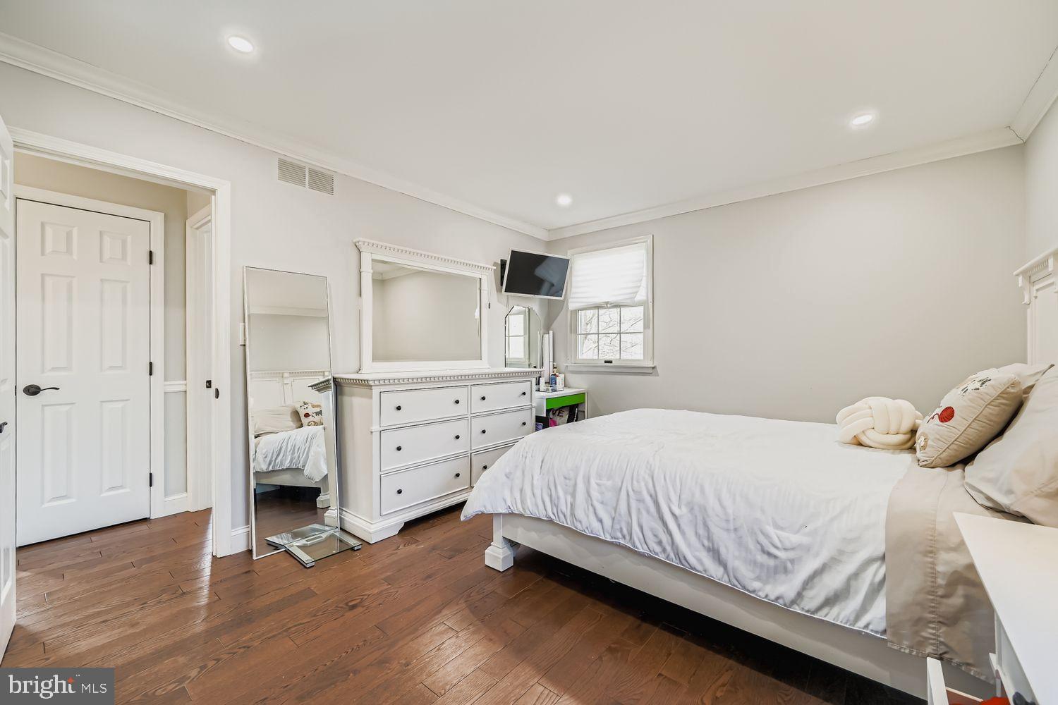 603 Deep Ridge Road Bel Air, MD 21014 - Photo 13 of 35 Bright and inviting bedroom retreat.