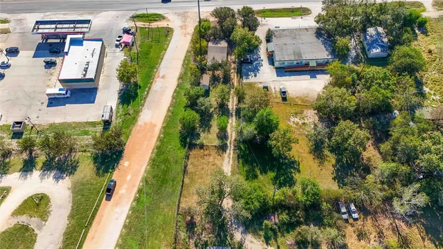 $395,000 | 1113 North Old Highway 81, Kyle, TX 78640