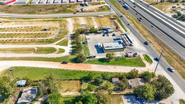 $395,000 | 1113 North Old Highway 81, Kyle, TX 78640