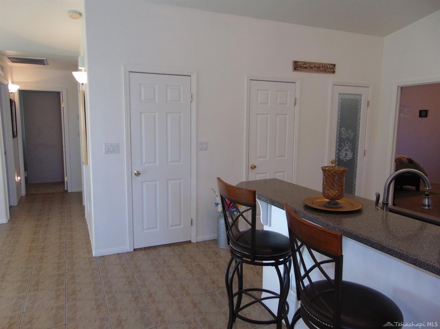 21721 Ripple Lane Tehachapi, CA 93561 - Photo 12 of 43 Gallery Image 12