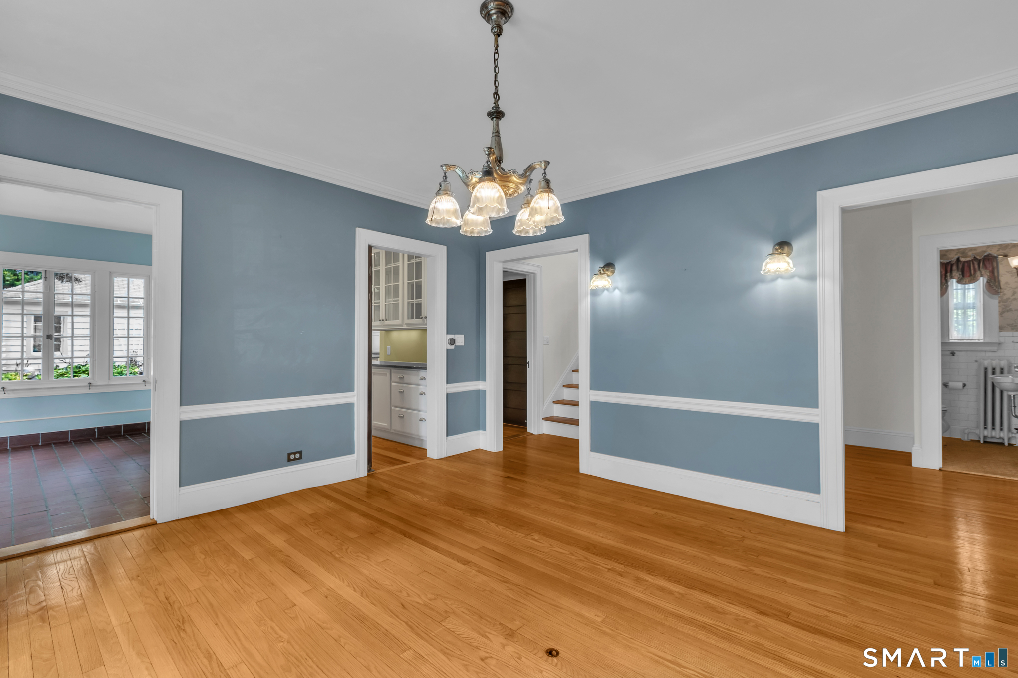 25 Walbridge Road West Hartford, CT 06119 - Photo 5 of 40 Gallery Image 5