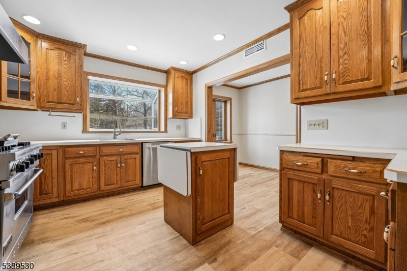 182 Meisel Avenue Springfield, NJ 07081 - Photo 5 of 14