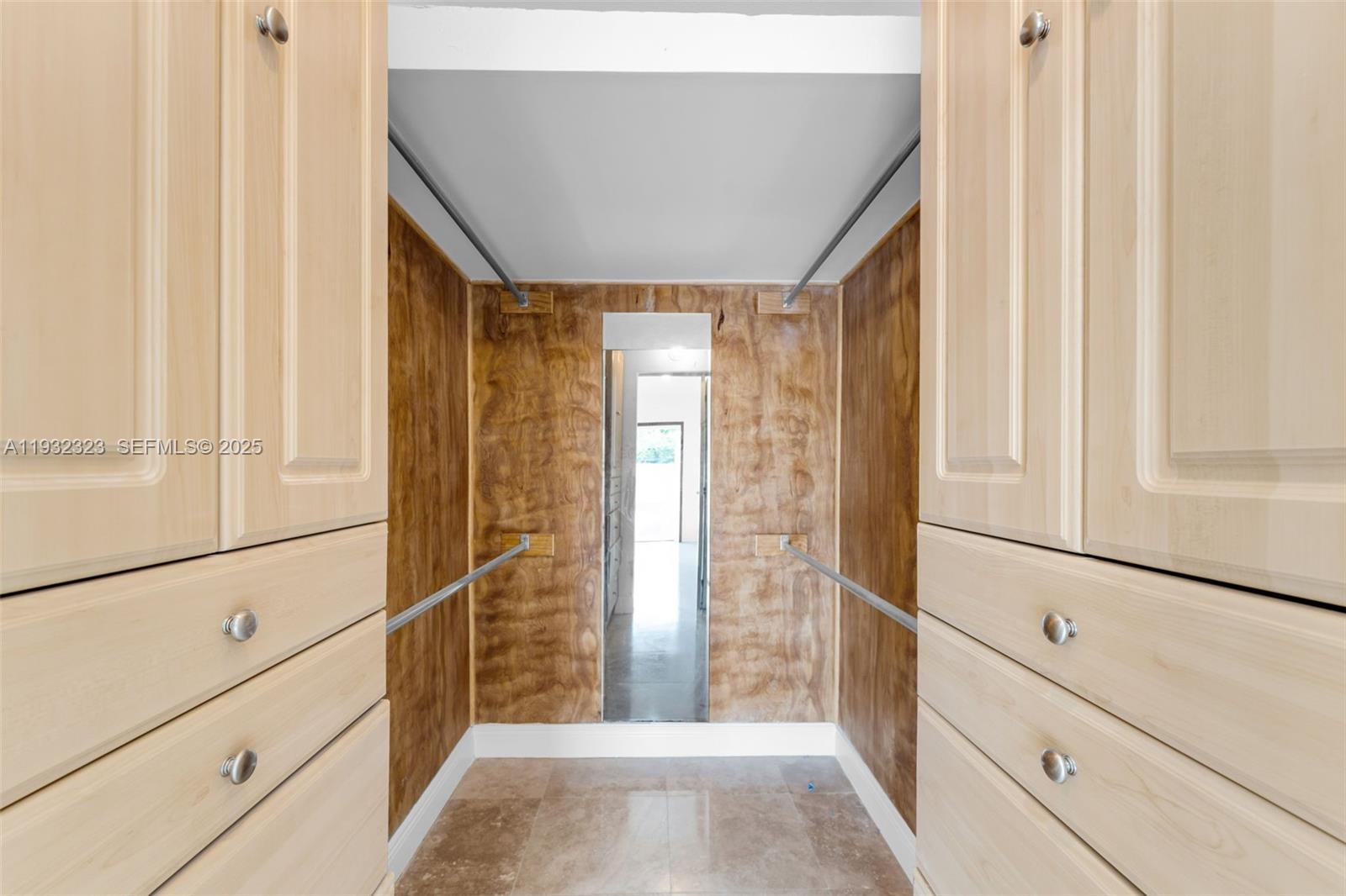 14719 Southwest 84th Terrace Miami, FL 33193 - Photo 16 of 26