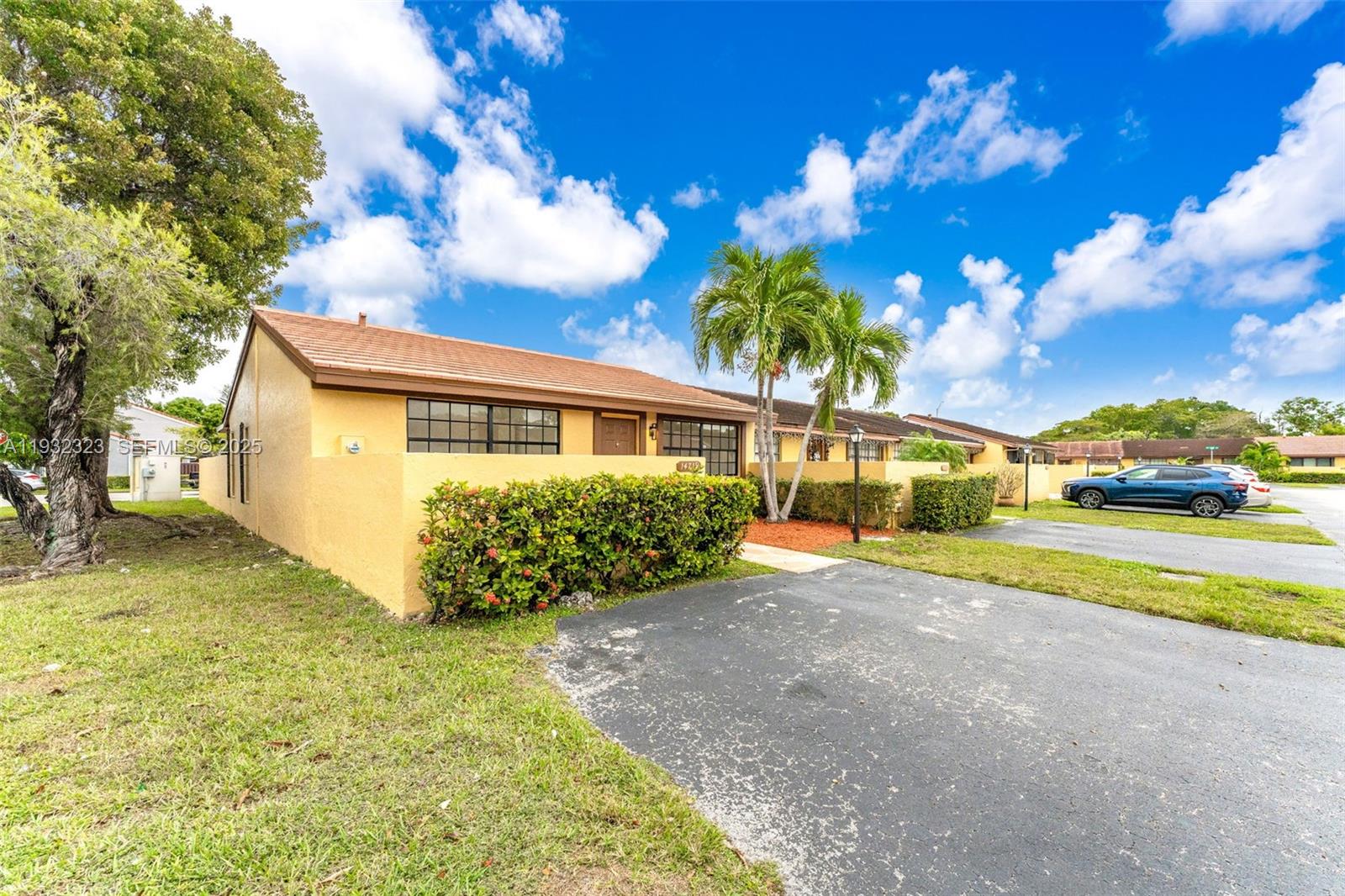 14719 Southwest 84th Terrace Miami, FL 33193 - Photo 25 of 26