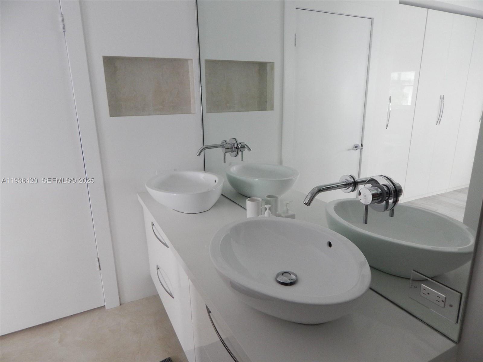 831 10th Street, Unit 102 Miami Beach, FL 33139 - Photo 24 of 30