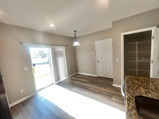 a view of bathroom and bathroom