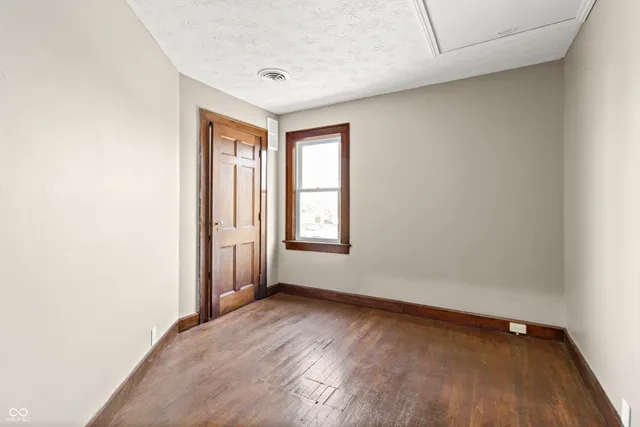 $213,000 | 1222 Central Avenue, Anderson, IN 46016