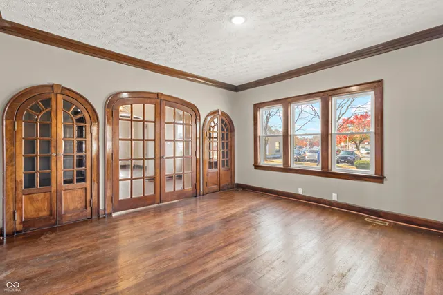 $213,000 | 1222 Central Avenue, Anderson, IN 46016